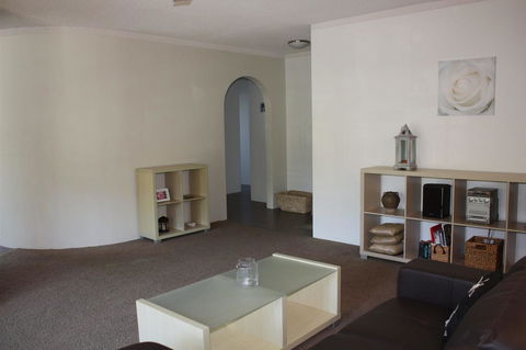 Close To Surf Beach, Surf Club, Hotel And Shops - Boyd St, Woorim - Accommodation Mooloolaba 3