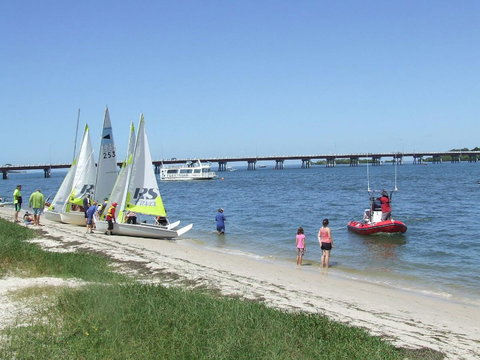 Fishing And Swimming At Your Doorstep - Sylvan Beach Esp, Bellara - Accommodation Mooloolaba 8