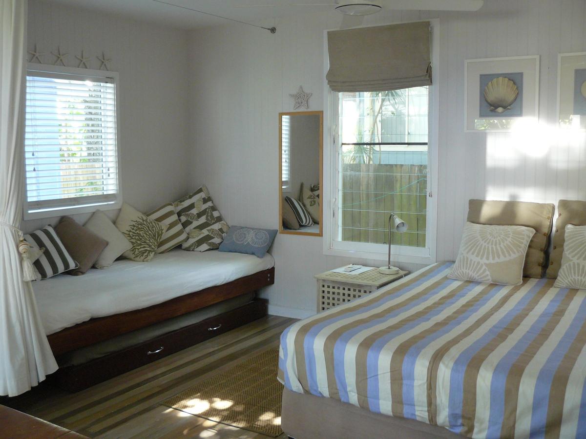 Amity Point QLD Accommodation Mooloolaba