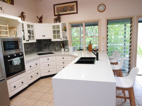 Gone Fishin - Accommodation Mooloolaba 0