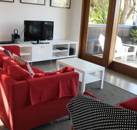 A AAA C-SHACK - Accommodation Mooloolaba