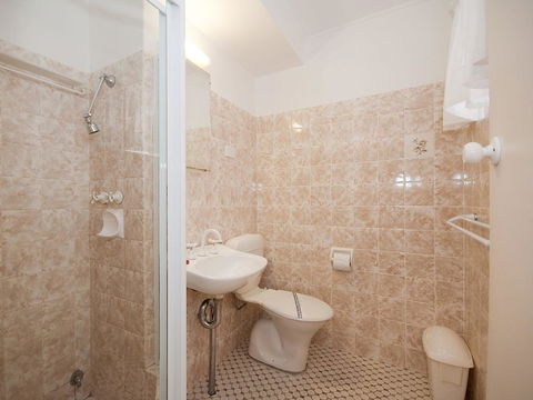 'Beachside' Shoal Bay, Unit 6 - Accommodation Mooloolaba 1