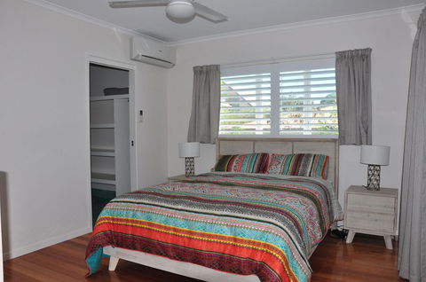 10 Double Island Drive - Modern Family Home, Centrally Located, Swimming Pool & Outdoor Area - Accommodation Mooloolaba 1