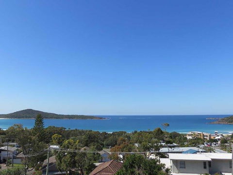 10 Garuwa Street - Fabulous Fingal - Accommodation Mooloolaba 0