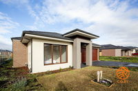 Book Cranbourne West Accommodation Vacations Accommodation Mooloolaba Accommodation Mooloolaba