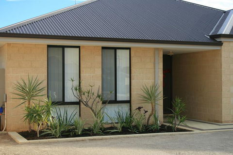 14Rosapark House - Accommodation Mooloolaba 1