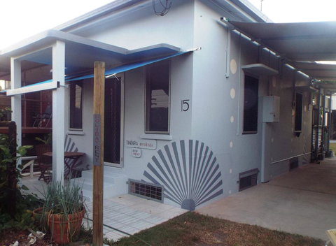 15 Robert Johnstone Parade - Accommodation Mooloolaba 0