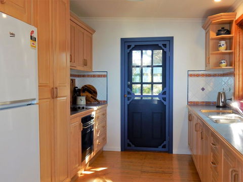 164 Mitchell Pde - Spectacular Views - Accommodation Mooloolaba 3