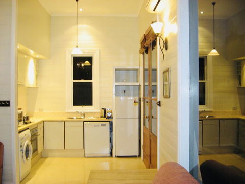 1880s Kananook Boutique Historic Luxury Apartment FSC Private Villa Bairnsdale - Accommodation Mooloolaba 2