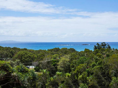 19a George Nothling Drive - Accommodation Mooloolaba 2