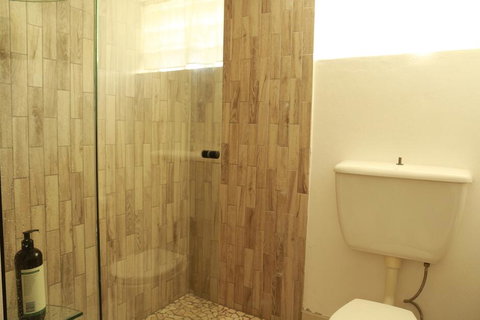 2 Bedroom Close To CBD - Accommodation Mooloolaba 1
