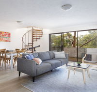 20 Booneroo - Walk To The Beach - Accommodation Mooloolaba