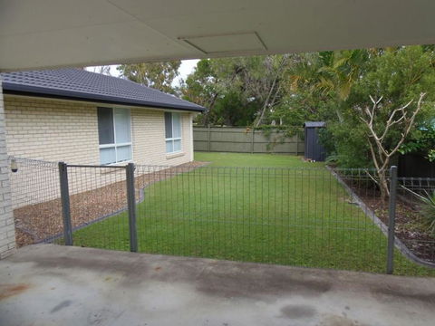 26 Kurana Street - Rainbow Beach, Stroll To The Beach And Shops - Accommodation Mooloolaba 2