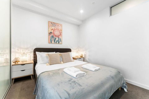 CBD 2BR Apt - Walkable - Accommodation Mooloolaba 2