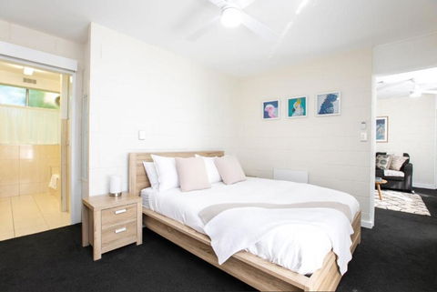 CBD Apartment By The Park: WiFi & Parking - Accommodation Mooloolaba 4
