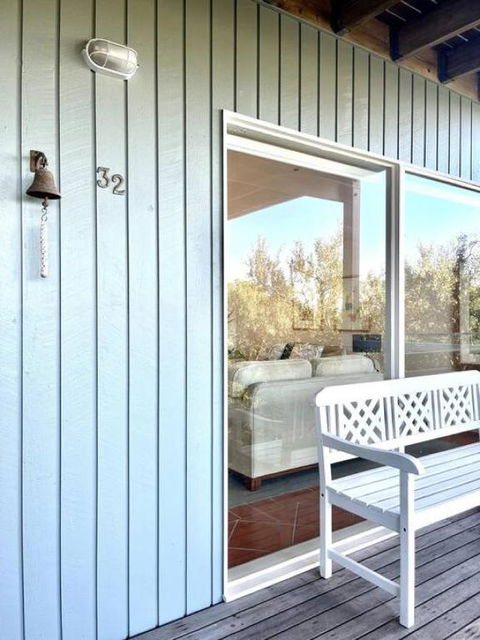CLASSIC COASTAL ESCAPE Sensational Sea Views - Accommodation Mooloolaba 1