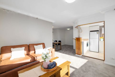CT&Mountain View On High Level Riverfont Carpark - Accommodation Mooloolaba 2