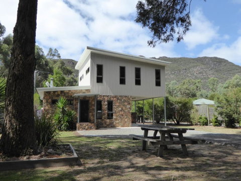 Dacelo - Accommodation Mooloolaba 0