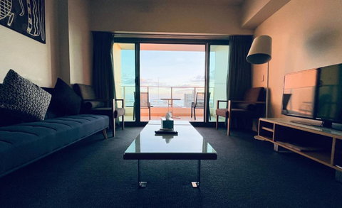 Darwin City Suites With Harbour View - Accommodation Mooloolaba 3