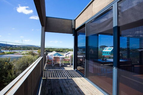 Debonair 1 - Accommodation Mooloolaba 1