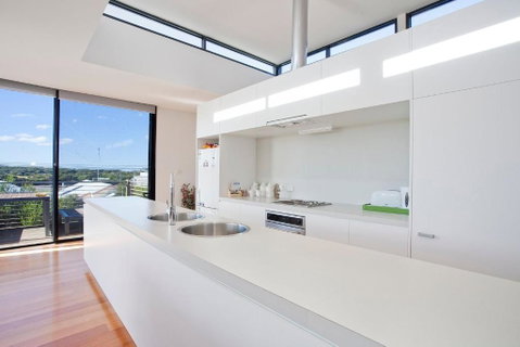 Debonair 1 - Accommodation Mooloolaba 4