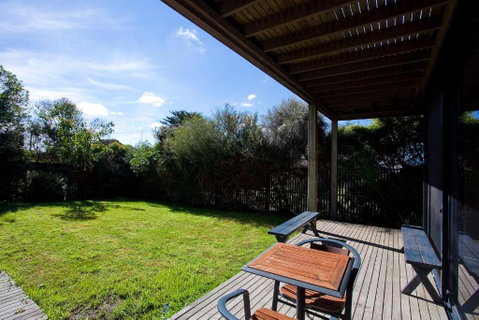Debonair 1 - Accommodation Mooloolaba 0