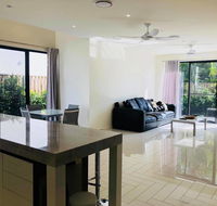 3 Bedroom Executive Luxury Beachside Townhouse - Accommodation Mooloolaba