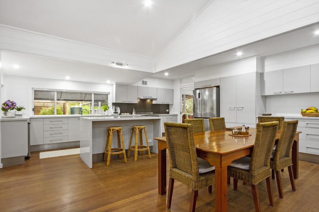 Narrawallee NSW Accommodation Mooloolaba