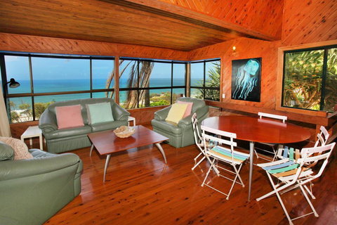 38 Pacific Terrace, Coolum Beach - Linen Supplied - Accommodation Mooloolaba 3