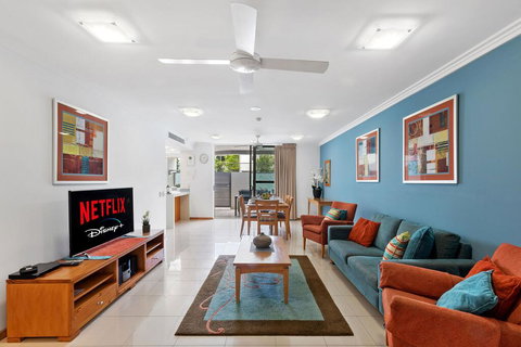 3BR Coolum Beach Escape , Courtyard, Pool, Spa, Tennis - Accommodation Mooloolaba 2