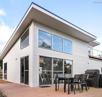 4 king or 8 single beds WiFi Netflix pet friendly - Accommodation Mooloolaba