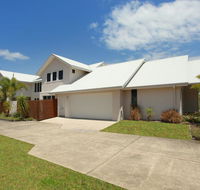 60 Beachway Parade Marcoola 500 BOND Linen supplied - Accommodation Mooloolaba
