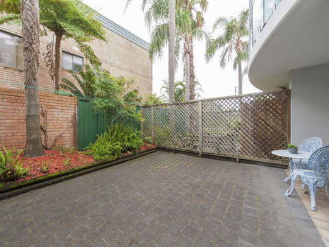 9 Cirrus @ Fingal Bay - Accommodation Mooloolaba 2