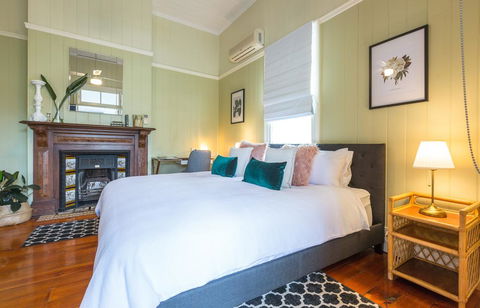 99 Kirkland Bed & Breakfast - Accommodation Mooloolaba 0