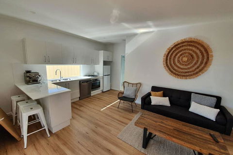 A Beach Getaway - Accommodation Mooloolaba 2