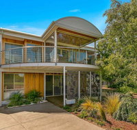 A Wave From it All - Accommodation Mooloolaba