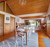 Abrahams On Bank - Accommodation Mooloolaba