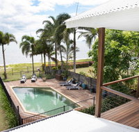 ABSOLUTE BEACHFRONT BLISS  NEWELL BEACH - Accommodation Mooloolaba
