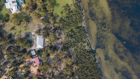 Acacia Lakehouse - The Lake At Your Doorstep - Accommodation Mooloolaba 1