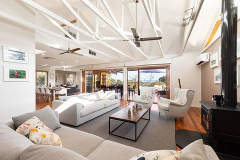Acqua Vista - Water View, Fireplace, Walk To Beach - Accommodation Mooloolaba 0