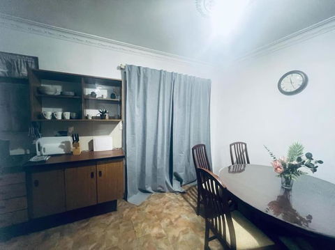 Elegant And Spacious Home + Gym - Accommodation Mooloolaba 2