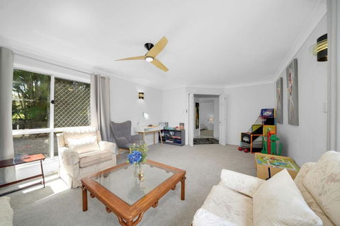 Family Escape Serene Oasis With Pool And AC - Accommodation Mooloolaba 4