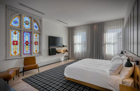 Farmers Home Hotel - Accommodation Mooloolaba 3