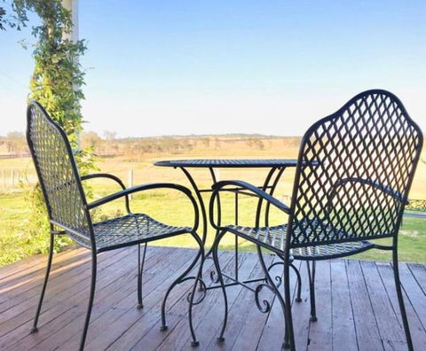 Galbraith Farmhouse South Burnett - Accommodation Mooloolaba 2