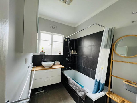 Garden House 15 Min To Hobart CBD - Accommodation Mooloolaba 2