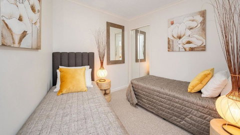 Grand Pacific Unit 104 - Accommodation Mooloolaba 1