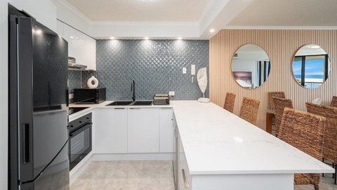 Grand Pacific Unit 104 - Accommodation Mooloolaba 4