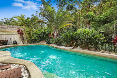 Heated Pool, Beach Side Entetainer, Sleeps 18 - Accommodation Mooloolaba 0