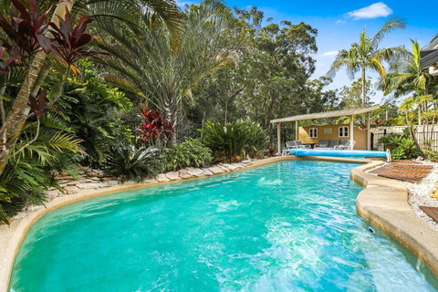 Heated Pool, Beach Side Entetainer, Sleeps 18 - Accommodation Mooloolaba 3