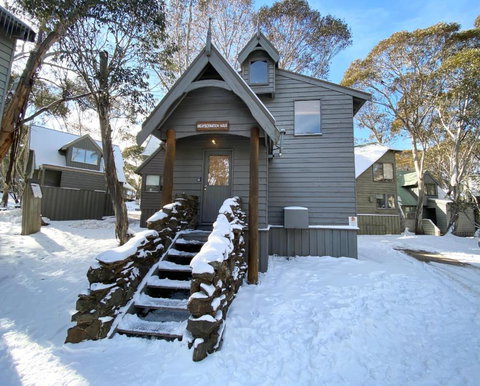 High Bernation Haus - Accommodation Mooloolaba 0